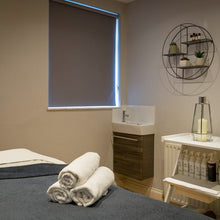 Load image into Gallery viewer, Known to locals as The Best Salon in Cobham, Surrey