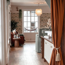 Load image into Gallery viewer, 3 Visit Spa Invitation to Cecily | Windsor