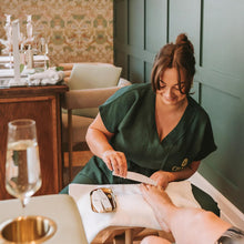 Load image into Gallery viewer, 3 Visit Spa Invitation to Cecily | Windsor