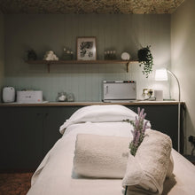 Load image into Gallery viewer, 3 Visit Spa Invitation to Cecily | Marlow
